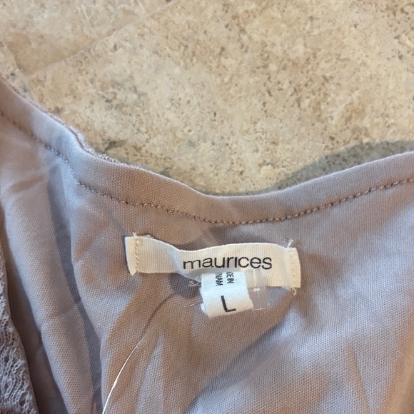 Maurice’s Large Elegant dusted purple Women's Top peplum style with bell sleeves - Picture 5 of 5